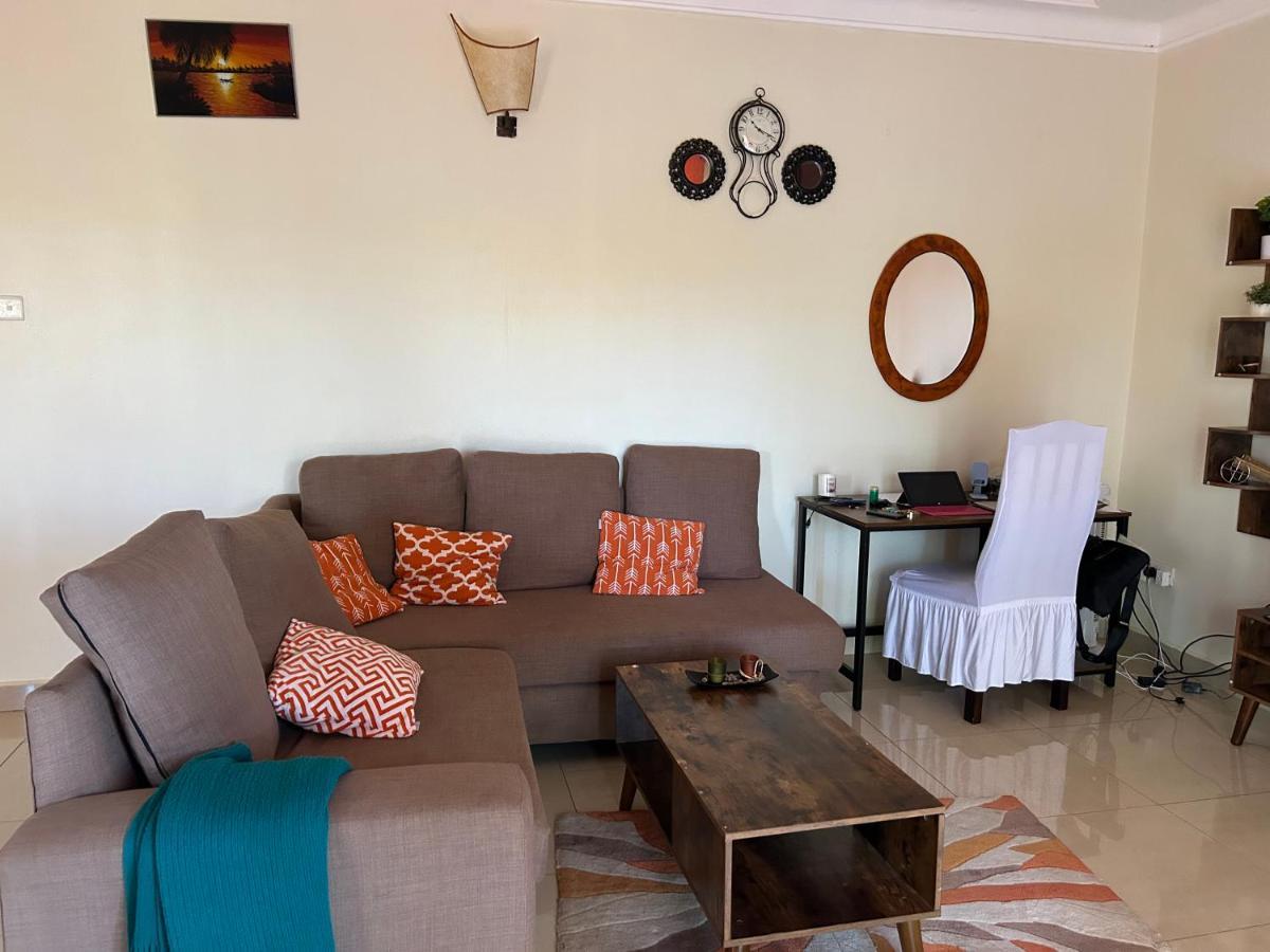 The Abode Apartments Lake View & Breakfast Suite Near Beach 엔테베 외부 사진