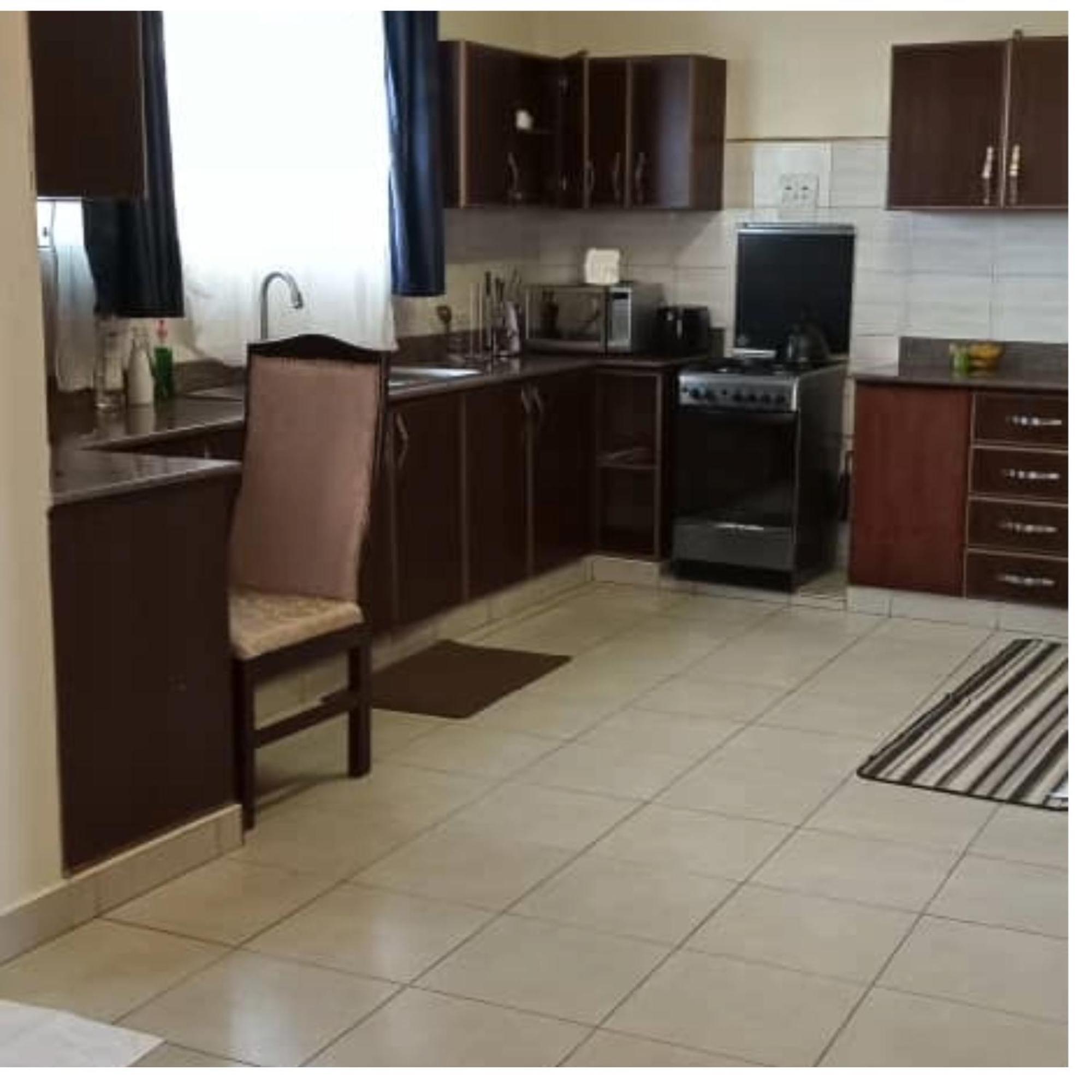 The Abode Apartments Lake View & Breakfast Suite Near Beach 엔테베 외부 사진
